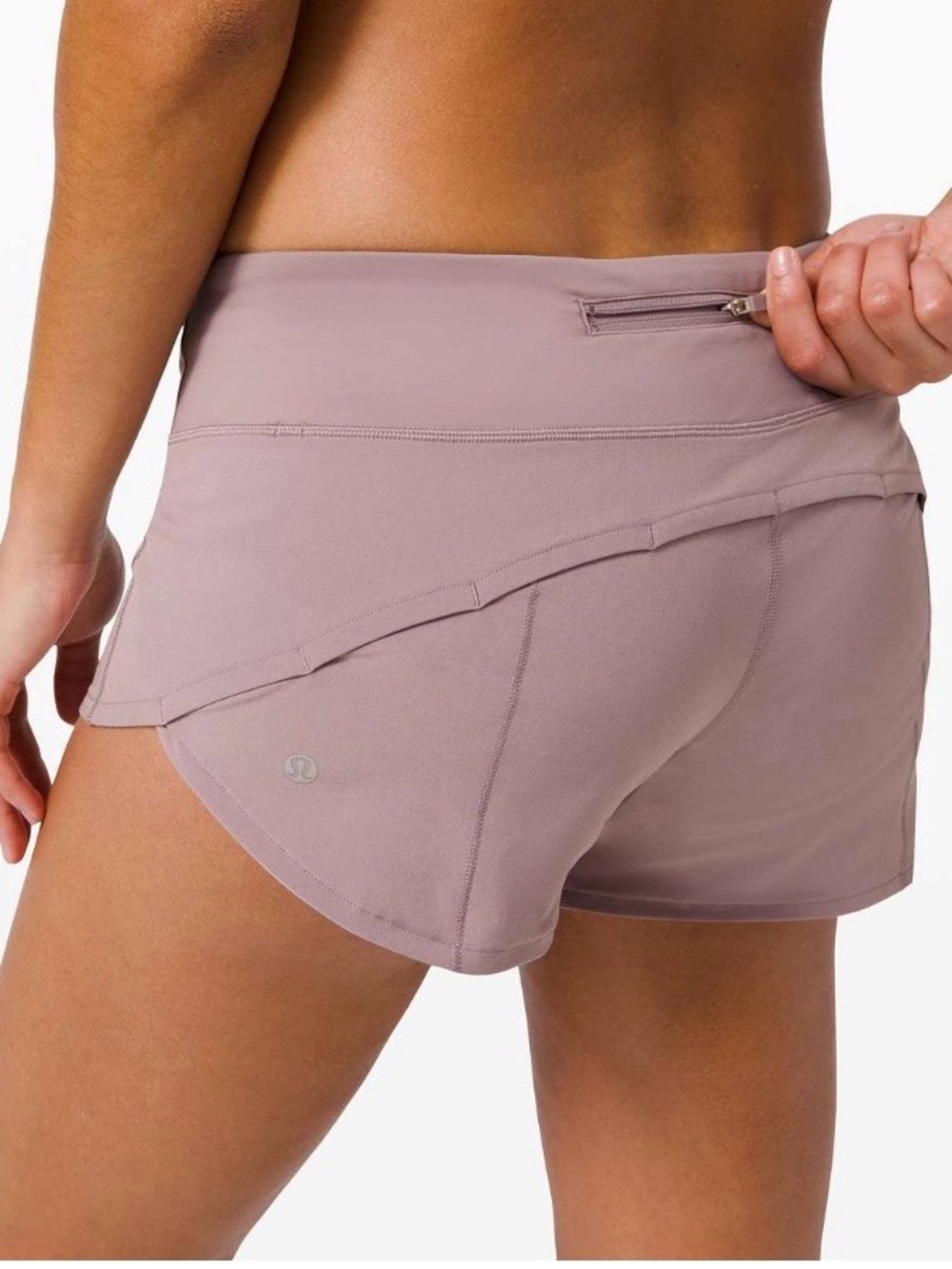 Lululemon Speed Up Short *2.5" Violet Verbena
Size 12